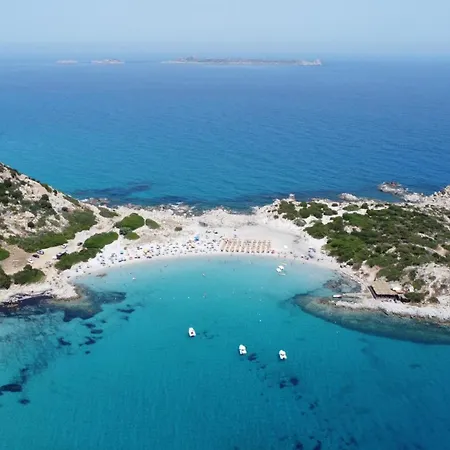 Gaia Vista Mare Con Piscina